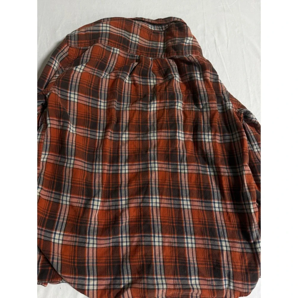 GH Bass Mens Flannel Shirt Large Red Navy Plaid Cotton Button Down Flaw